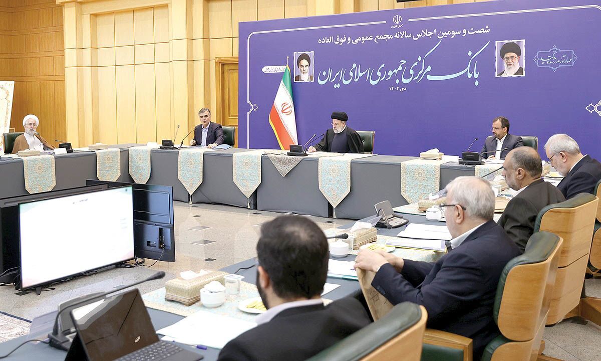 نگاه دولت و بانک مرکزی به ۴ متغیر کلیدی