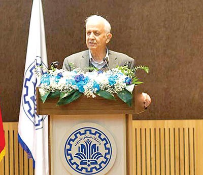 درس‌های ماندگار آموزگار «اقتصاد ایران»/ گزارش مراسم بزرگداشت دکتر مسعود نیلی در دانشگاه شریف