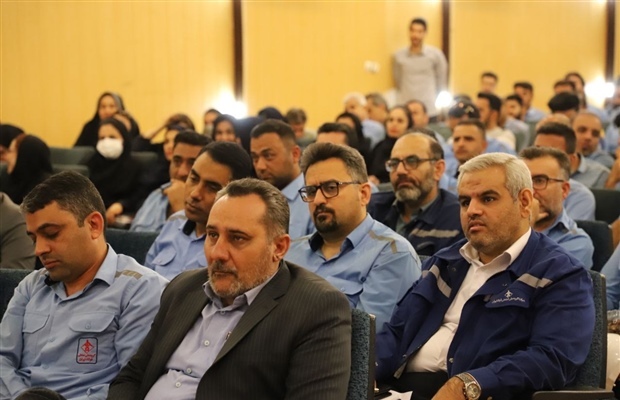 مراسم روز جهانی کارگر و تقدیر از کارگران نمونه گروه ملی صنعتی فولاد ایران برگزار شد
