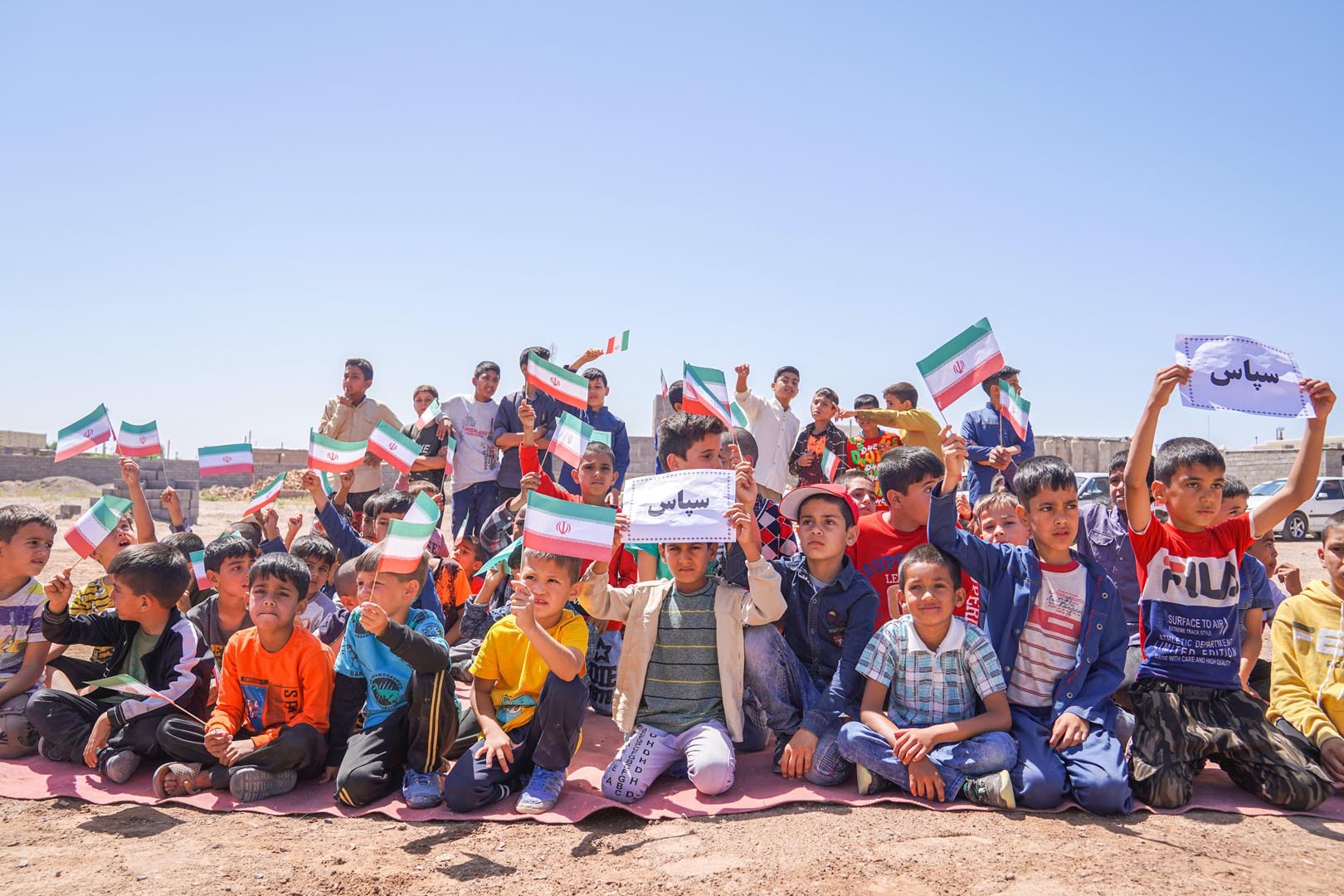 آئین کلنگ زنی مدرسه شش کلاسه سیمیدکو در روستای ابراهیمی خواف برگزار شد