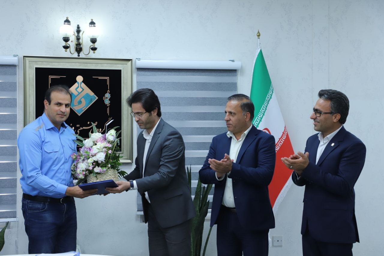 تقدیر از اعضای هیأت مدیره و مدیرعامل باشگاه استقلال خوزستان به جهت صعود به لیگ برتر فوتبال کشور