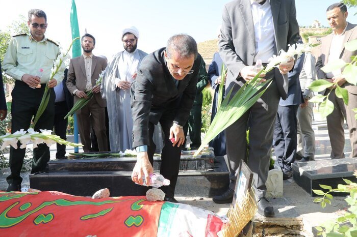 کارخانه فولاد قروه در مدت زمانی مطلوب به بهره‌برداری برسد