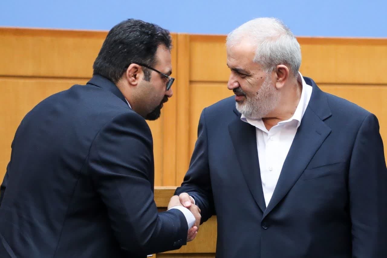 شرکت معادن و صنایع معدنی کارند صدرجهان واحد برتر اکتشاف کشور انتخاب شد + عکس