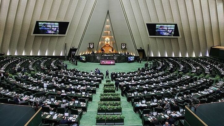 دولت مکلف به استفاده از نیرو‌های بومی در پروژه‌های معدنی شد