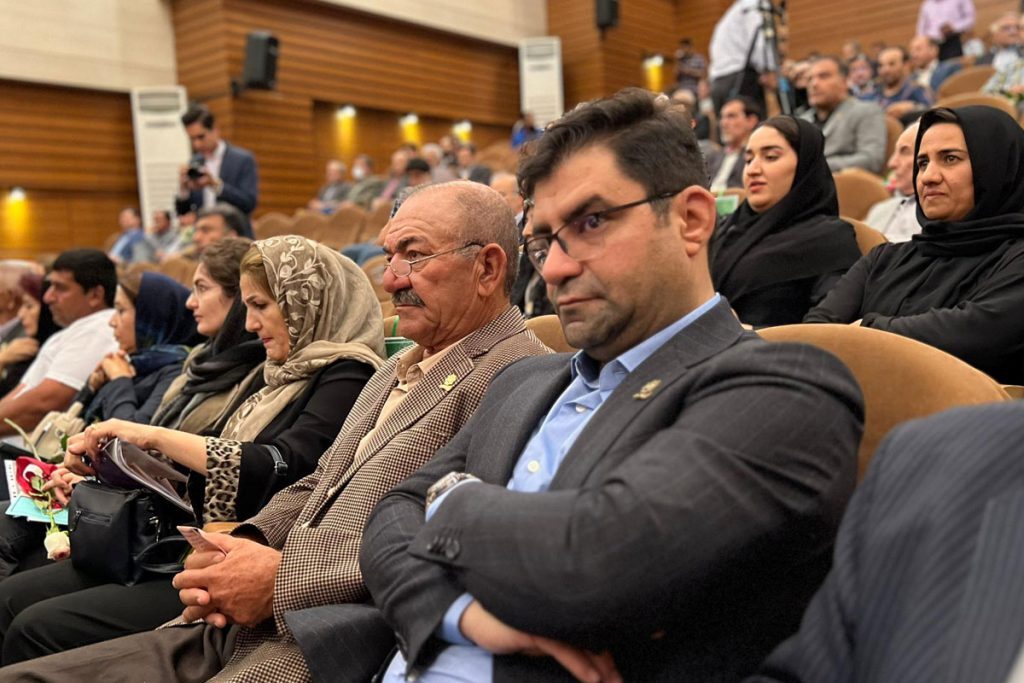 مهندس شریفی مدیرعامل فولاد اقلید به‌عنوان خیر سلامت استان فارس مورد تجلیل قرار گرفت