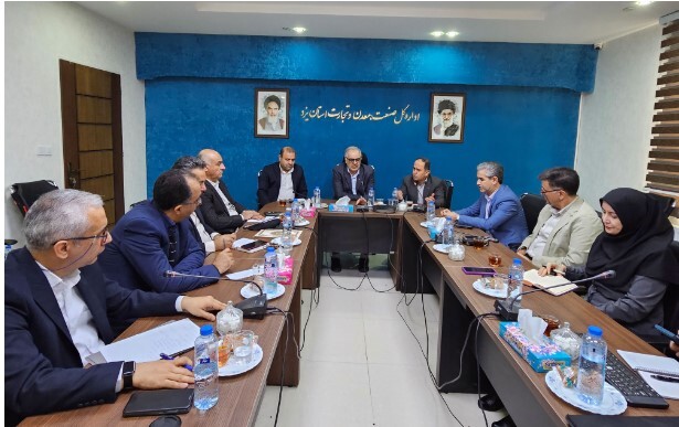 نوزدهمین نشست شورای مدیران سازمان زمین‌شناسی و اکتشافات‌ معدنی کشور همراه با تقدیر از مدیرکل صمت استان یزد