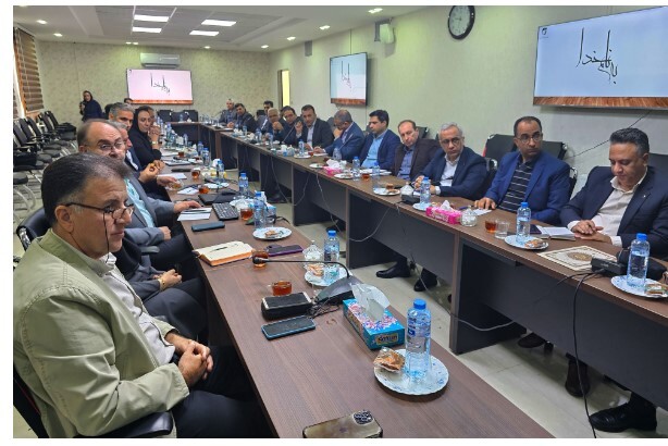 نوزدهمین نشست شورای مدیران سازمان زمین‌شناسی و اکتشافات‌ معدنی کشور همراه با تقدیر از مدیرکل صمت استان یزد