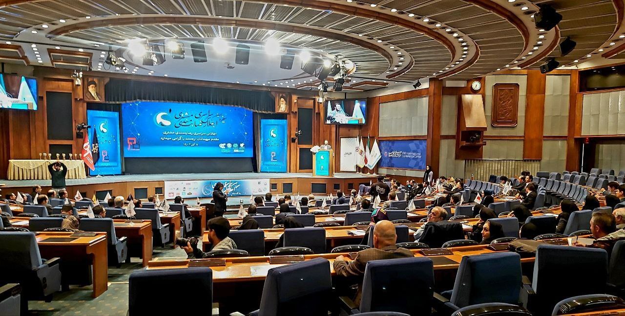 تندیس ملی رضایت‌مندی مشتری به فولاد خوزستان تعلق گرفت