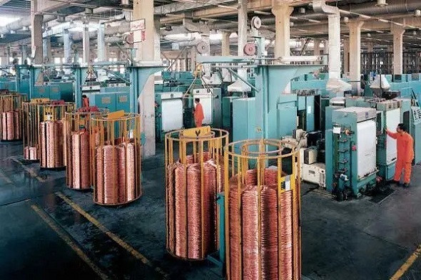 نگاهی به عملکرد کارخانجات شهید قندی (بکام)/ تلاش در توسعه زیرساختهای ارتباطی کشور نگاهی به عملکرد کارخانجات شهید قندی (بکام)/ تلاش در توسعه زیرساختهای ارتباطی کشور