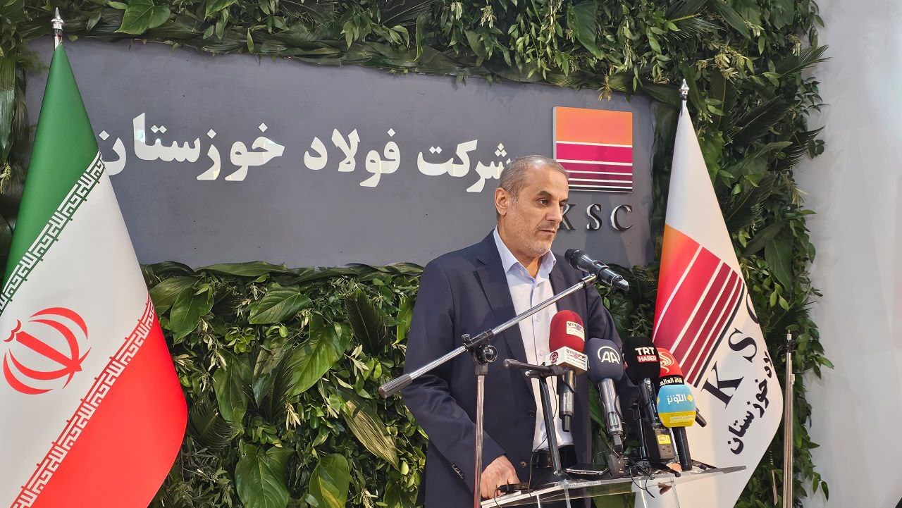 نشست خبری رئیس هیات‌ مدیره فولاد خوزستان با اصحاب رسانه برگزار شد