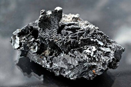 «آنتیموان» سوار بر قطار رشد قیمت