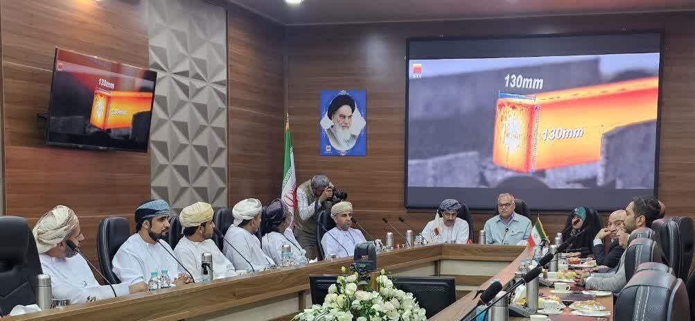 تفاهمنامهی سه جانبه میان هیات عمانی، اتاق بازرگانی اهواز و شرکت فولاد خوزستان امضا شد تفاهمنامهی سه جانبه میان هیات عمانی، اتاق بازرگانی اهواز و شرکت فولاد خوزستان امضا شد