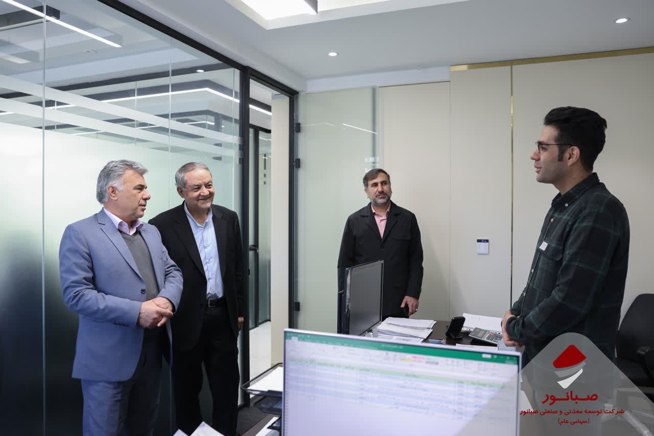 بازدید مدیرعامل صبانور از شرکت معدن‌کار باختر