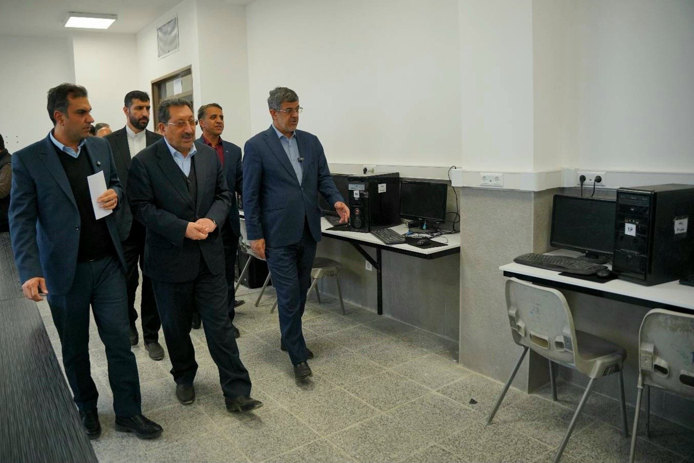 افتتاح هنرستان فنی‌ و حرفه‌ای شرکت آهن و فولاد ارفع با حضور وزیر صمت در اردکان