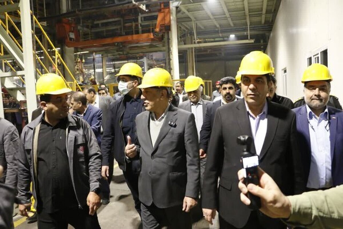 کرمان از استان‌های پیشرو در صنعت فولاد و خودروسازی است