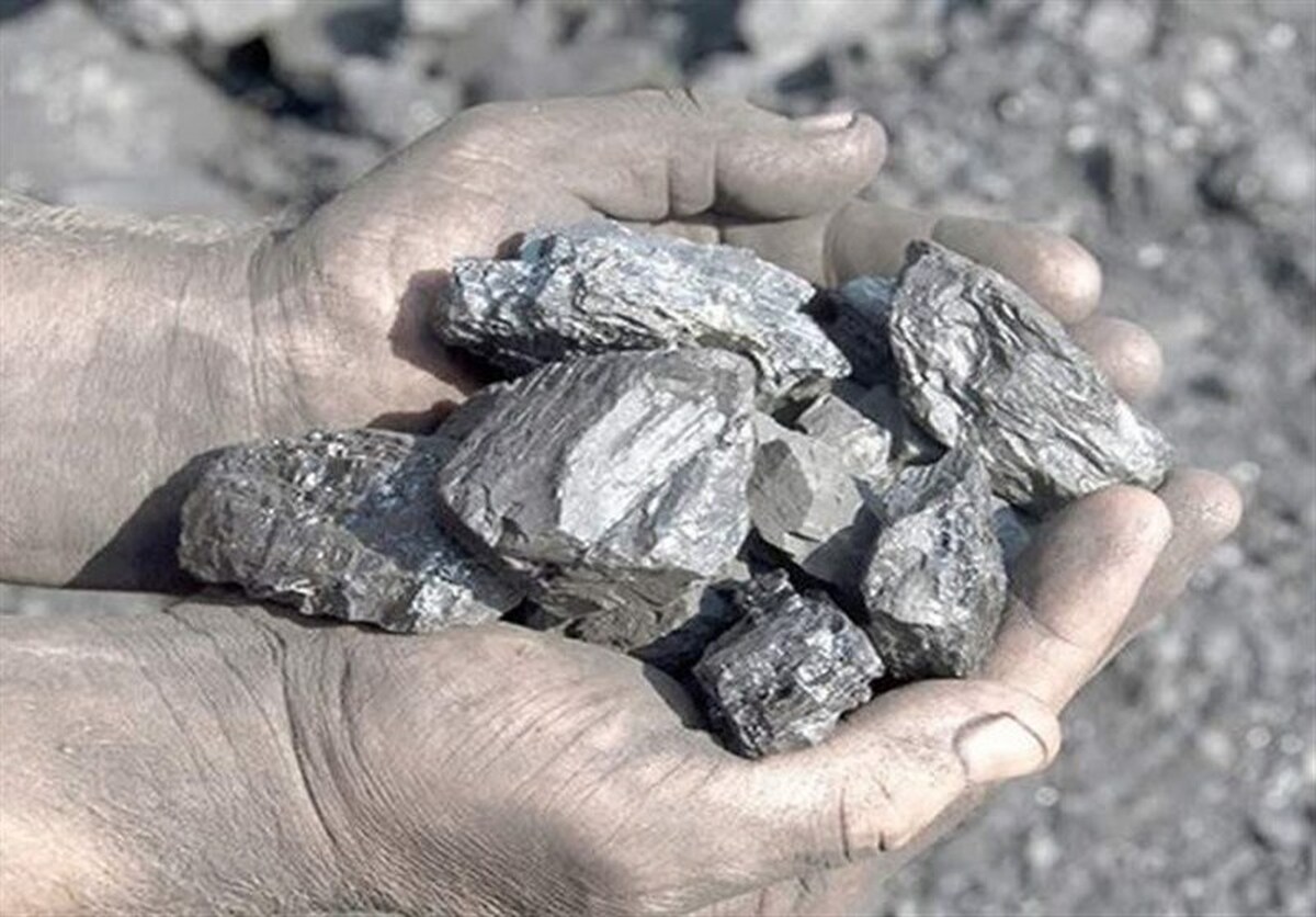 معدن ۱.۷ میلیون تنی کرومیت فطر دروازه اشتغال ۱۲۰۰ نفر در جنوب کرمان