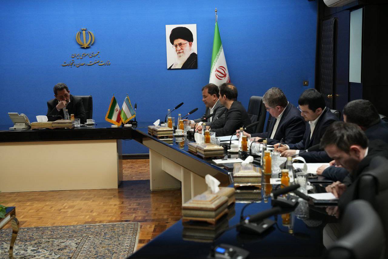 دیدار رئیس اتاق بازرگانی ازبکستان و هیات تجاری همراه با وزیر صمت در تهران