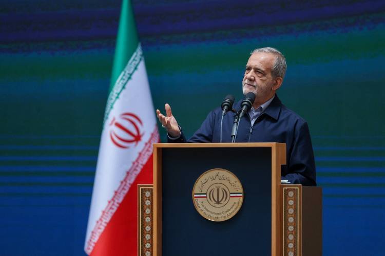 فولاد هرمزگان موفق به کسب عنوان صادرکننده نمونه ملی شد