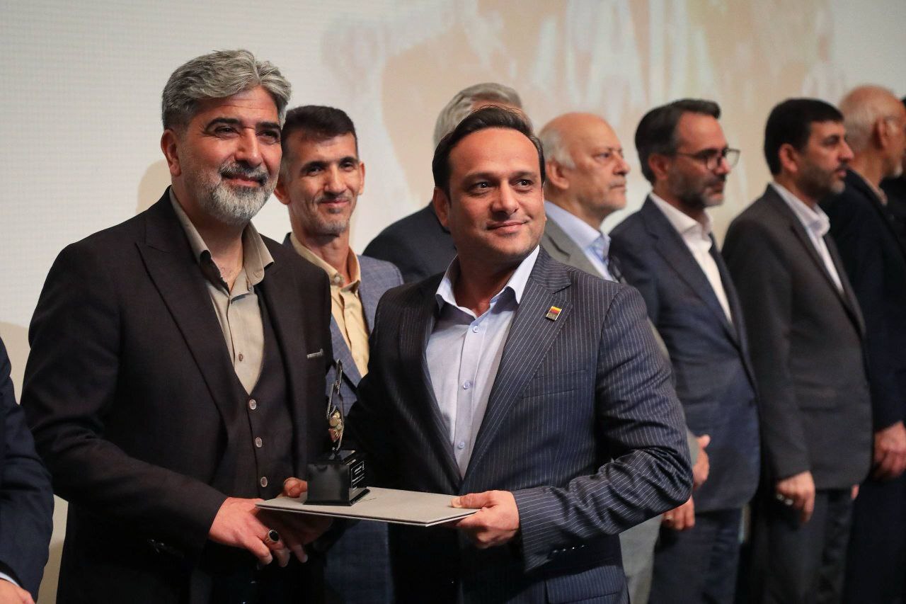 بومیسازی چسب جایگزین بنتونیت در فولاد خوزستان بومیسازی چسب جایگزین بنتونیت در فولاد خوزستان