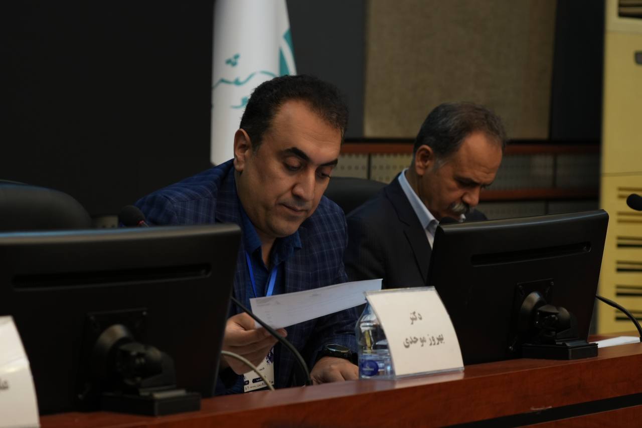 برگزاری پنل‌های تخصصی در حاشیه سمپوزیوم فولاد ۱۴۰۴ کیش؛ از رشد ۱۲ درصدی تولید تا تعهد کربن‌ صفر تا ۱۴۱۰